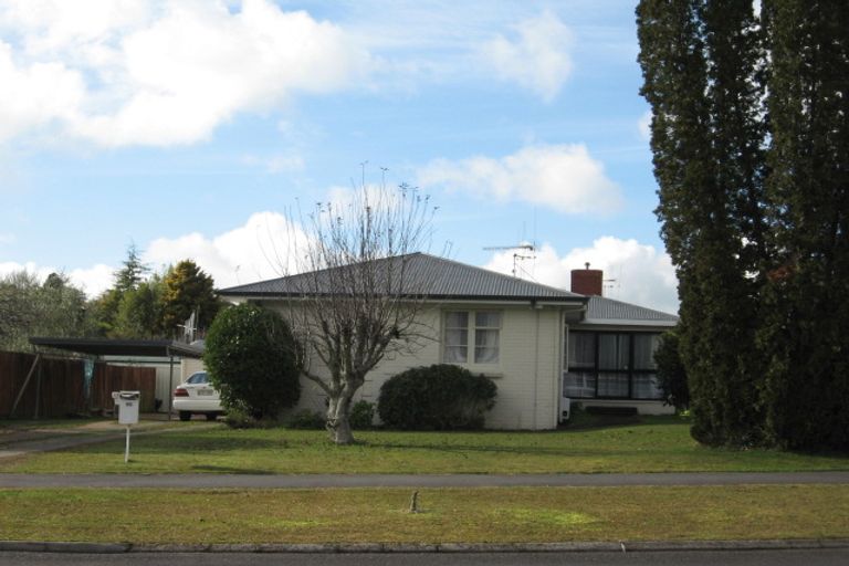 Photo of property in 33 Flynn Road, Hillcrest, Hamilton, 3216