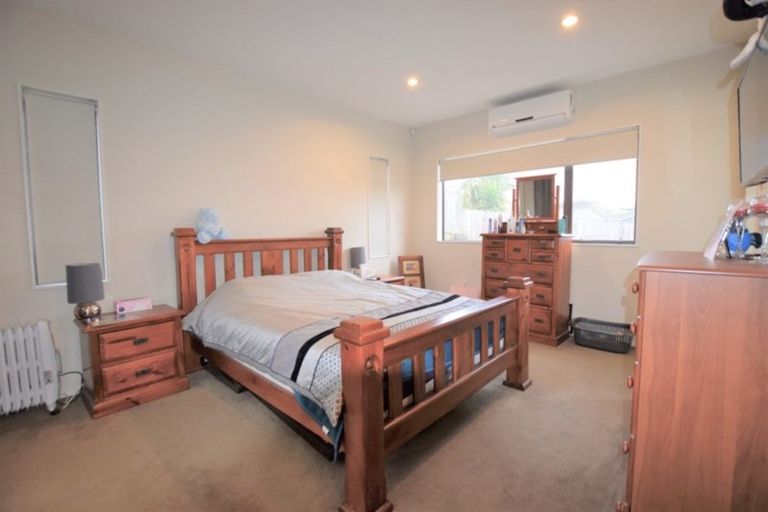 Photo of property in 6 Karika Place, Massey, Auckland, 0614