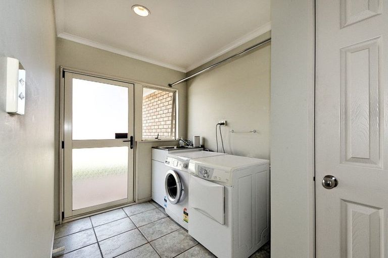 Photo of property in 22 Starlight Cove, Hobsonville, Auckland, 0618