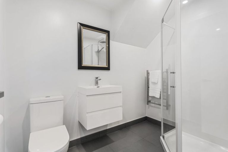 Photo of property in 13 Lanigan Street, Birkdale, Auckland, 0626