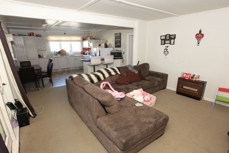 Photo of property in 4b Oak Avenue, Nawton, Hamilton, 3200