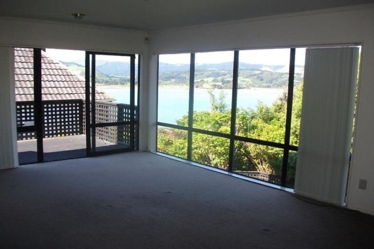 Photo of property in 29 The Crowsnest, Whitby, Porirua, 5024