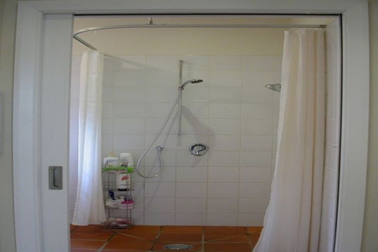 Photo of property in 40 Hall Crescent, Epuni, Lower Hutt, 5011