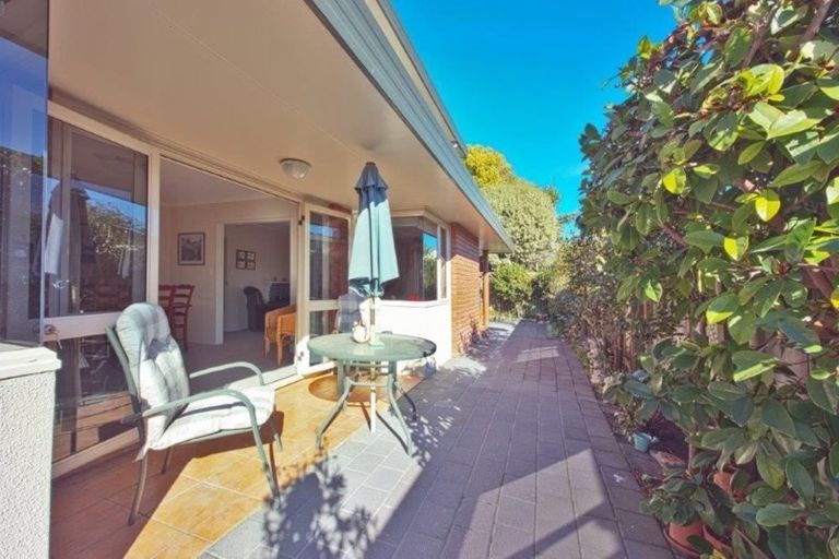 Photo of property in 3 Henry Hill Street, Marewa, Napier, 4110