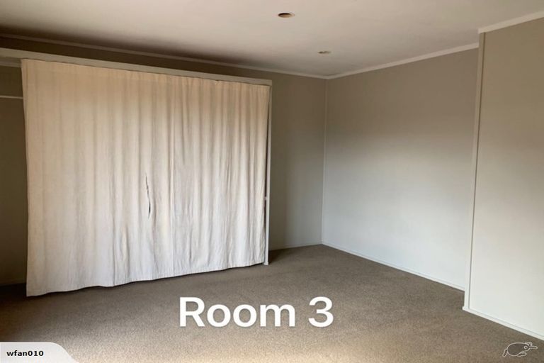 Photo of property in 383 Hobsonville Road, Hobsonville, Auckland, 0618