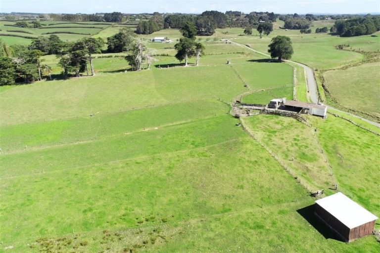 Photo of property in 197 Charles Road, Karaka, Papakura, 2580