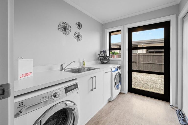 Photo of property in 5 Whiteoak Grove, Tinwald, Ashburton, 7700