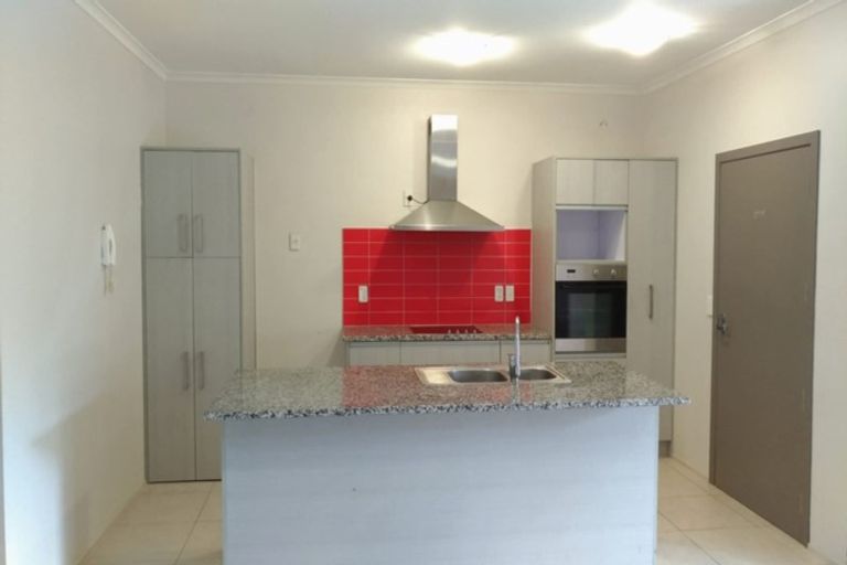 Photo of property in 21/11 Carlos Drive, Flat Bush, Auckland, 2016