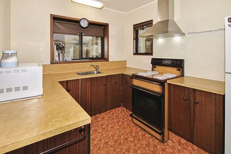 Photo of property in 1/40 Phillip Street, Johnsonville, Wellington, 6037