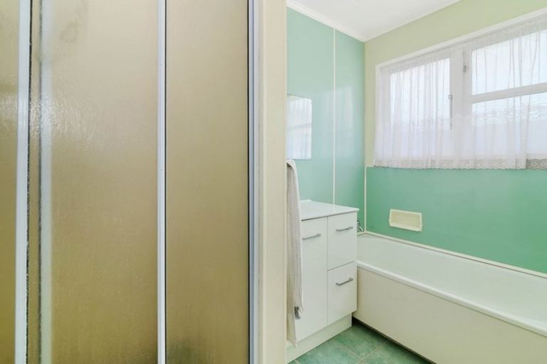 Photo of property in 17 Beryl Place, Pukehangi, Rotorua, 3015