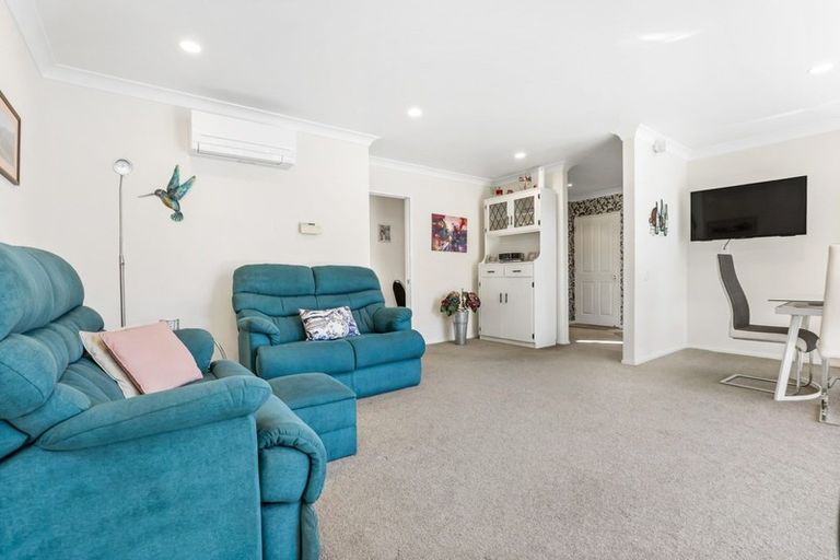 Photo of property in 33 Hastings Place, Hamilton Lake, Hamilton, 3204