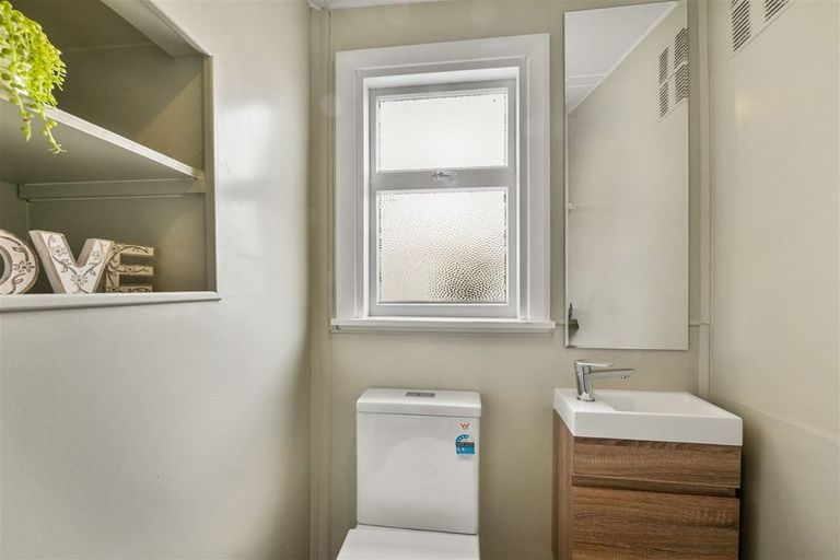 Photo of property in 48 Wyon Street, Linwood, Christchurch, 8062