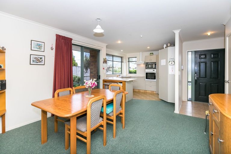 Photo of property in 7 Nobleman Place, Hamilton East, Hamilton, 3216