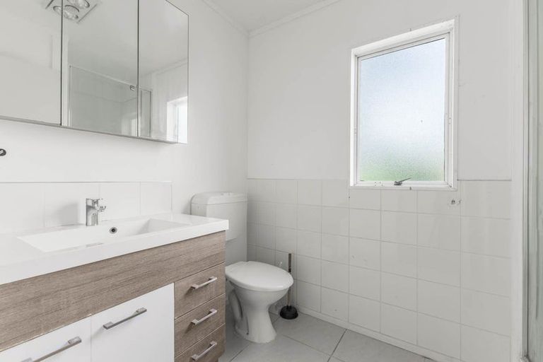 Photo of property in 3/4 Takanini Road, Takanini, 2112