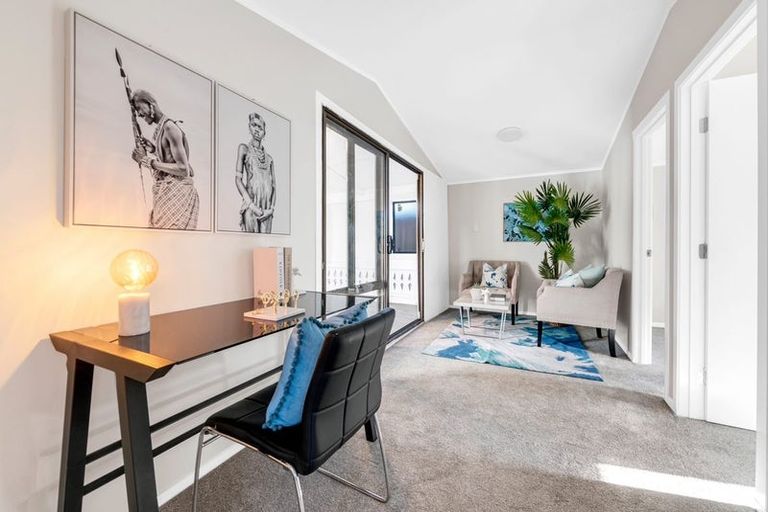 Photo of property in 4 Burlington Place, Manurewa, Auckland, 2102