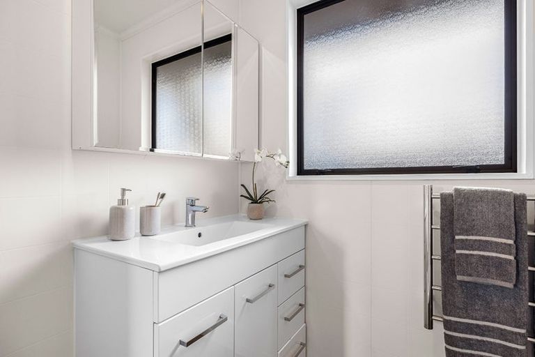 Photo of property in 2/51 Tilford Street, Woolston, Christchurch, 8062