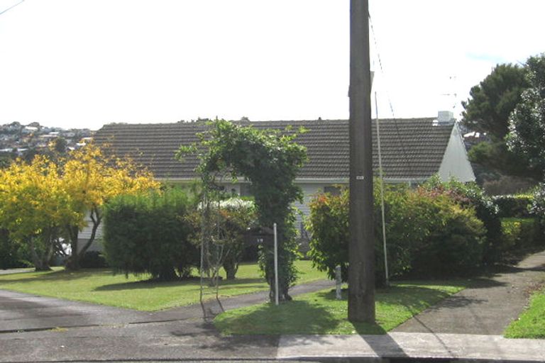 Photo of property in 19 Murray Road, Te Atatu Peninsula, Auckland, 0610