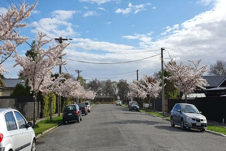 Photo of property in 2/13 Allard Street, Edgeware, Christchurch, 8013