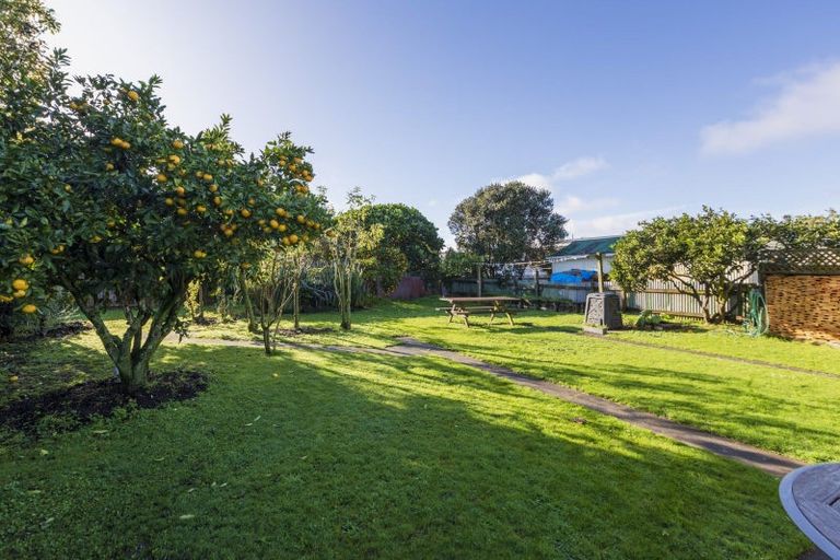Photo of property in 74 Meeanee Quay, Westshore, Napier, 4110