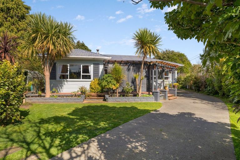 Photo of property in 13 Te Horo Beach Road, Te Horo, Otaki, 5581