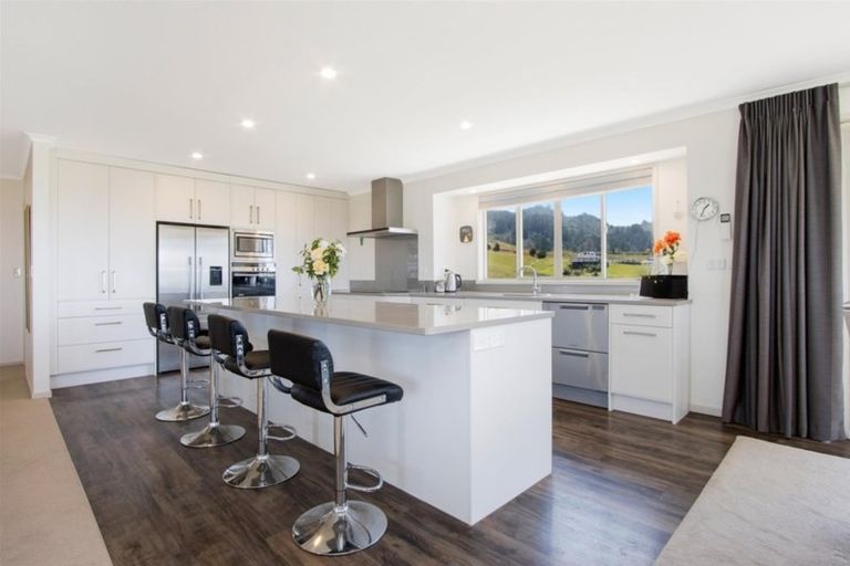 Photo of property in 14 Tohora View, Waihi Beach, 3611
