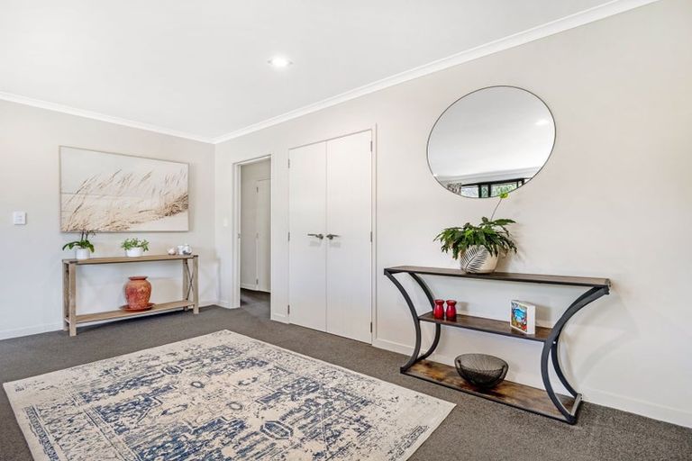 Photo of property in 10 Butterworth Crescent, Papamoa Beach, Papamoa, 3118