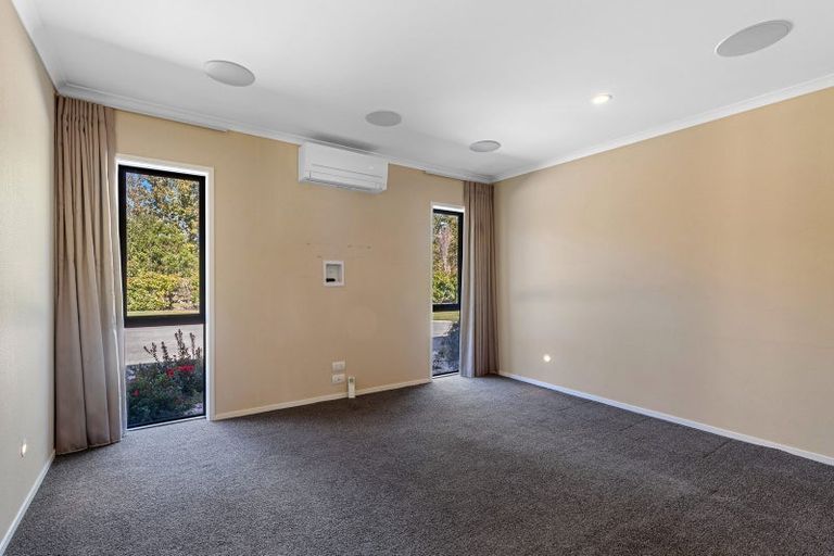 Photo of property in 34 Arone Way, Wainui, 0994