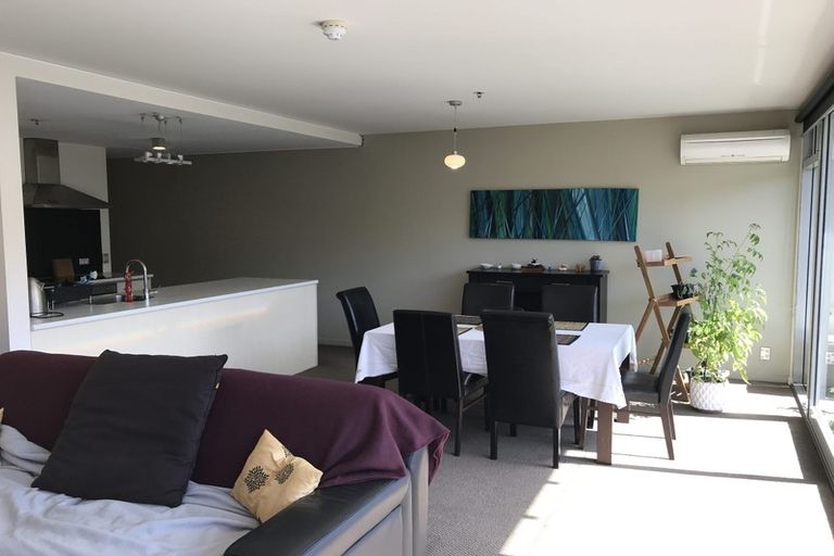 Photo of property in Montreaux Apartments, 3g/164 The Terrace, Wellington Central, Wellington, 6011