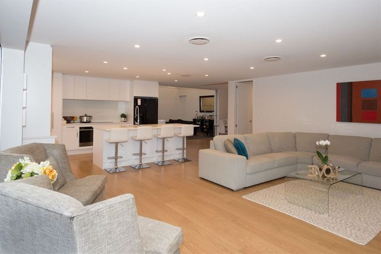 Photo of property in 39b Kotare Street, Fendalton, Christchurch, 8041