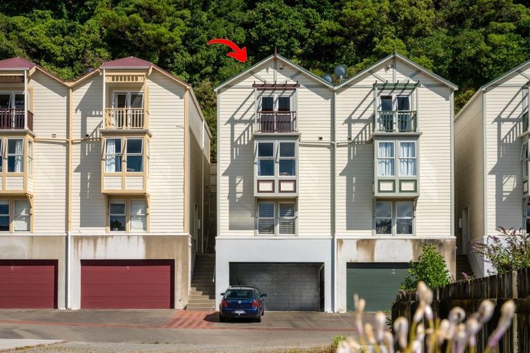 Photo of property in 153f Grant Road, Thorndon, Wellington, 6011