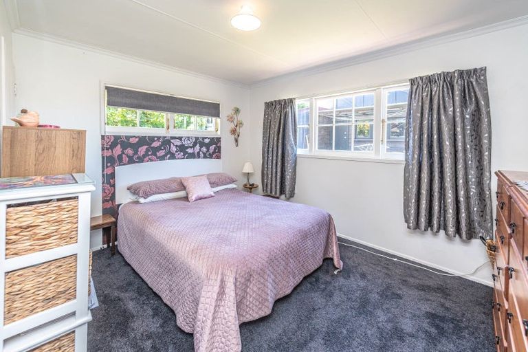 Photo of property in 2 Montgomery Road, Otamatea, Whanganui, 4501