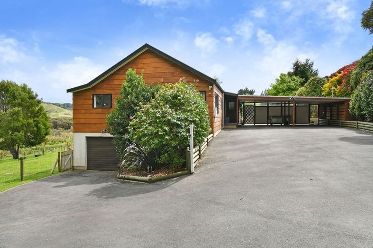 Photo of property in 15 Ashton Warner Way, Whitemans Valley, Upper Hutt, 5371