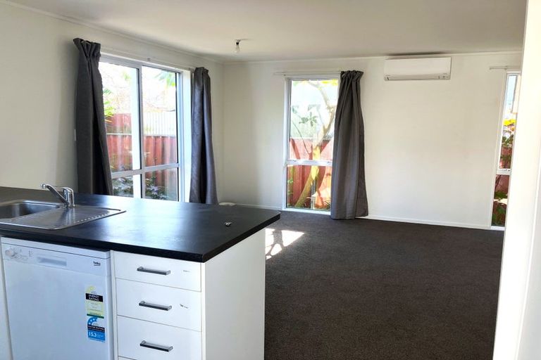 Photo of property in 15 Parker Crescent, Otara, Auckland, 2023