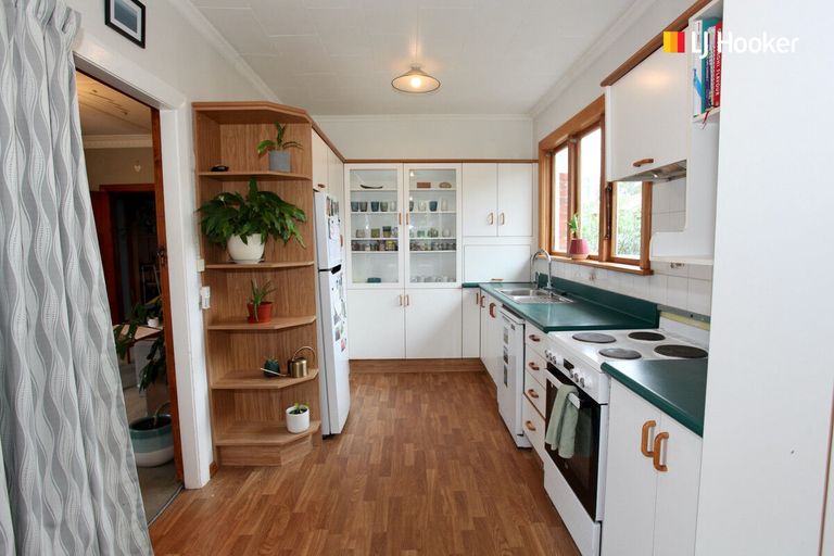 Photo of property in 64 Middleton Road, Kew, Dunedin, 9012