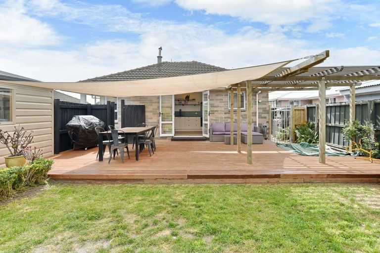 Photo of property in 187 Burwood Road, Burwood, Christchurch, 8083