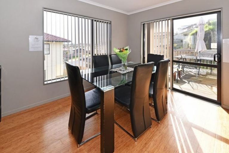 Photo of property in 158 Keri Vista Rise, Papakura, 2110