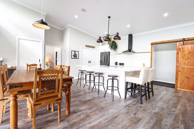 Photo of property in 143e Smith Road, Dannevirke, 4978