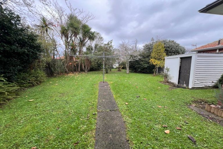 Photo of property in 49 Savage Crescent, West End, Palmerston North, 4412