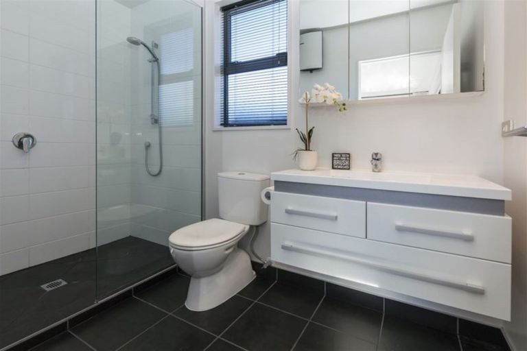 Photo of property in 15a Tomes Road, St Albans, Christchurch, 8052