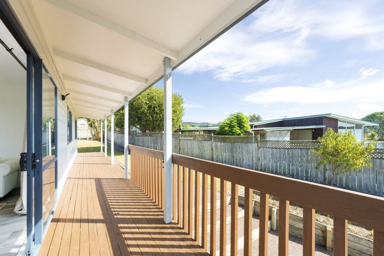 Photo of property in 5 Parrs Cross Road, Henderson, Auckland, 0612