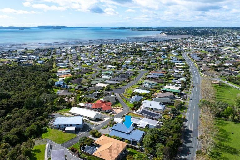 Photo of property in 25 Brampton Road, Snells Beach, 0920