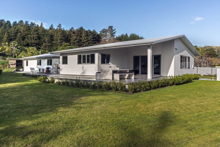 Photo of property in 16 Kingfisher Drive, Whataupoko, Gisborne, 4010