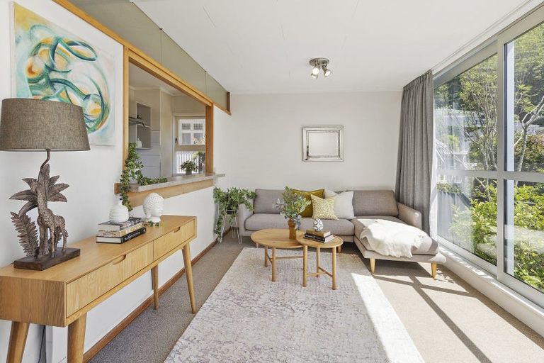 Photo of property in 3/24 Patanga Crescent, Thorndon, Wellington, 6011