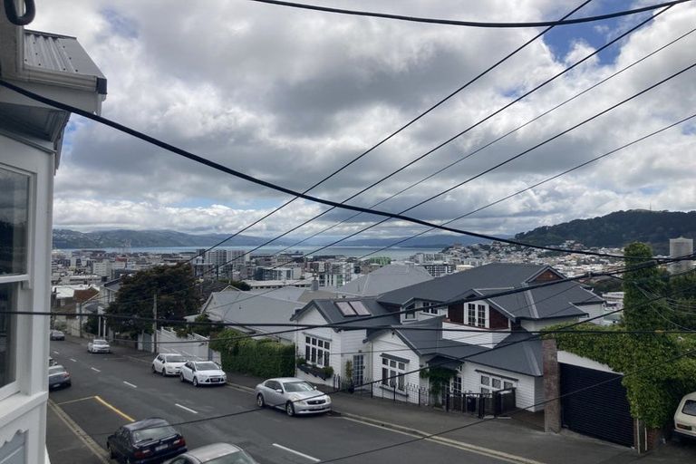 Photo of property in 68 Thompson Street, Mount Cook, Wellington, 6011