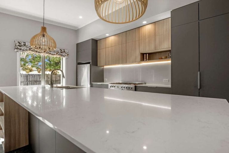 Photo of property in 75 Swayne Road, Cambridge, 3434