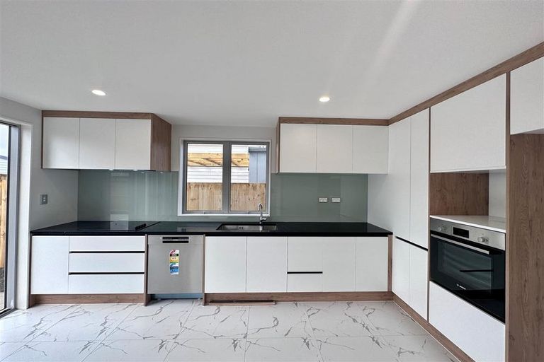 Photo of property in 10 Heihei Street, Papakura, 2110