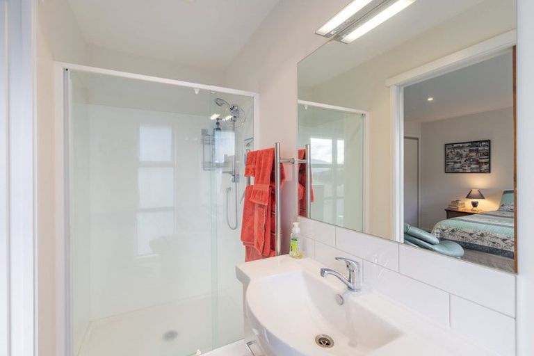 Photo of property in 5 Taimana Lane, Diamond Harbour, Lyttelton, 8971