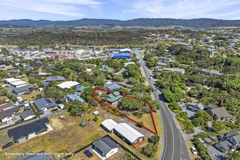 Photo of property in 12 Moir Point Road, Mangawhai Heads, Mangawhai, 0505