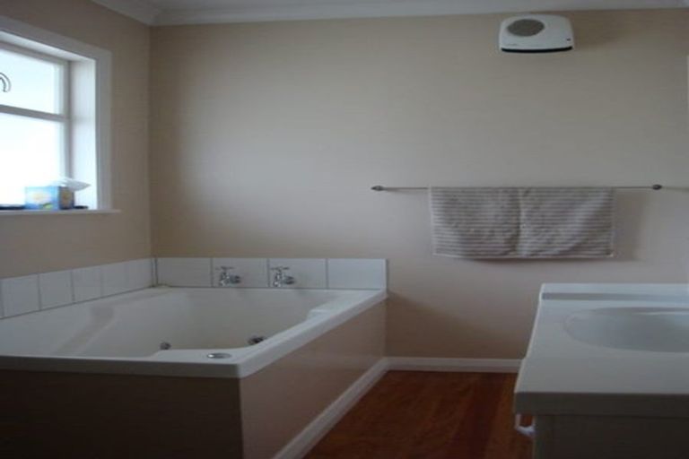 Photo of property in 35a Colway Street, Ngaio, Wellington, 6035