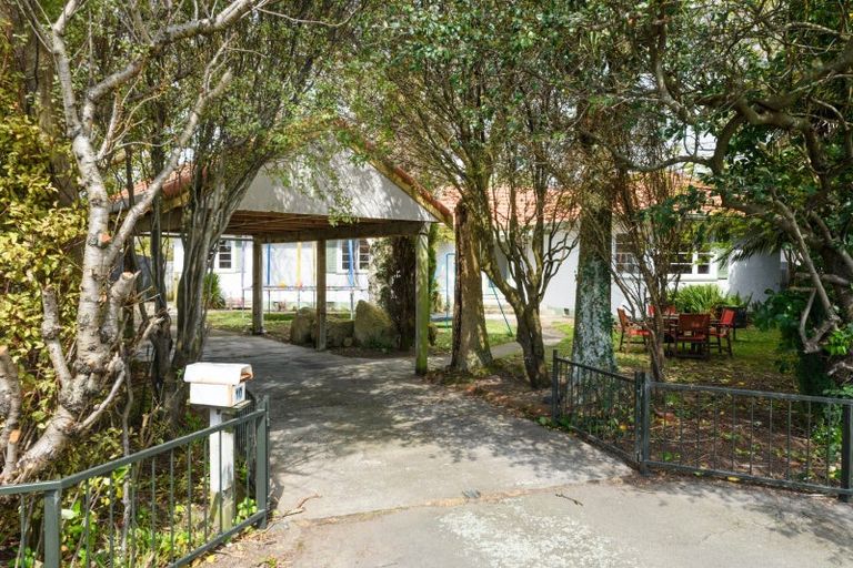 Photo of property in 10 Liverpool Street, Takaro, Palmerston North, 4412